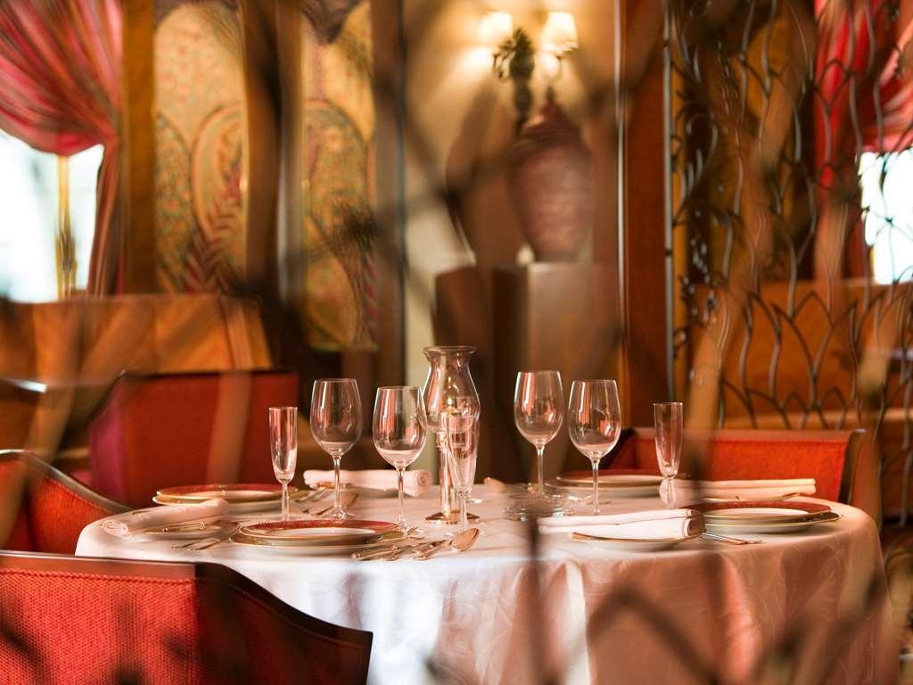 Royal Hotel Oran - Mgallery By Sofitel ร้านอาหาร รูปภาพ